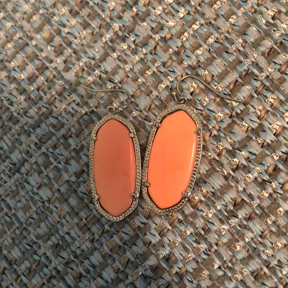 Kendra Scott Dani Earrings in Coral